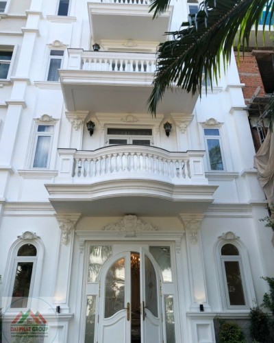 Bán biệt thự Chateau diện tích 195m2, nhà thô hướng Tây Nam, bán 85 tỷ