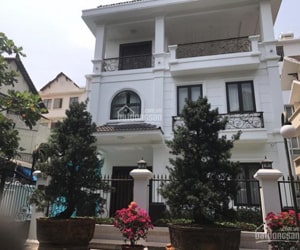 Cho thuê biệt thự Nam Long mặt tiền đường Hà Huy Tập, diện tích 6x18m, giá 3600$